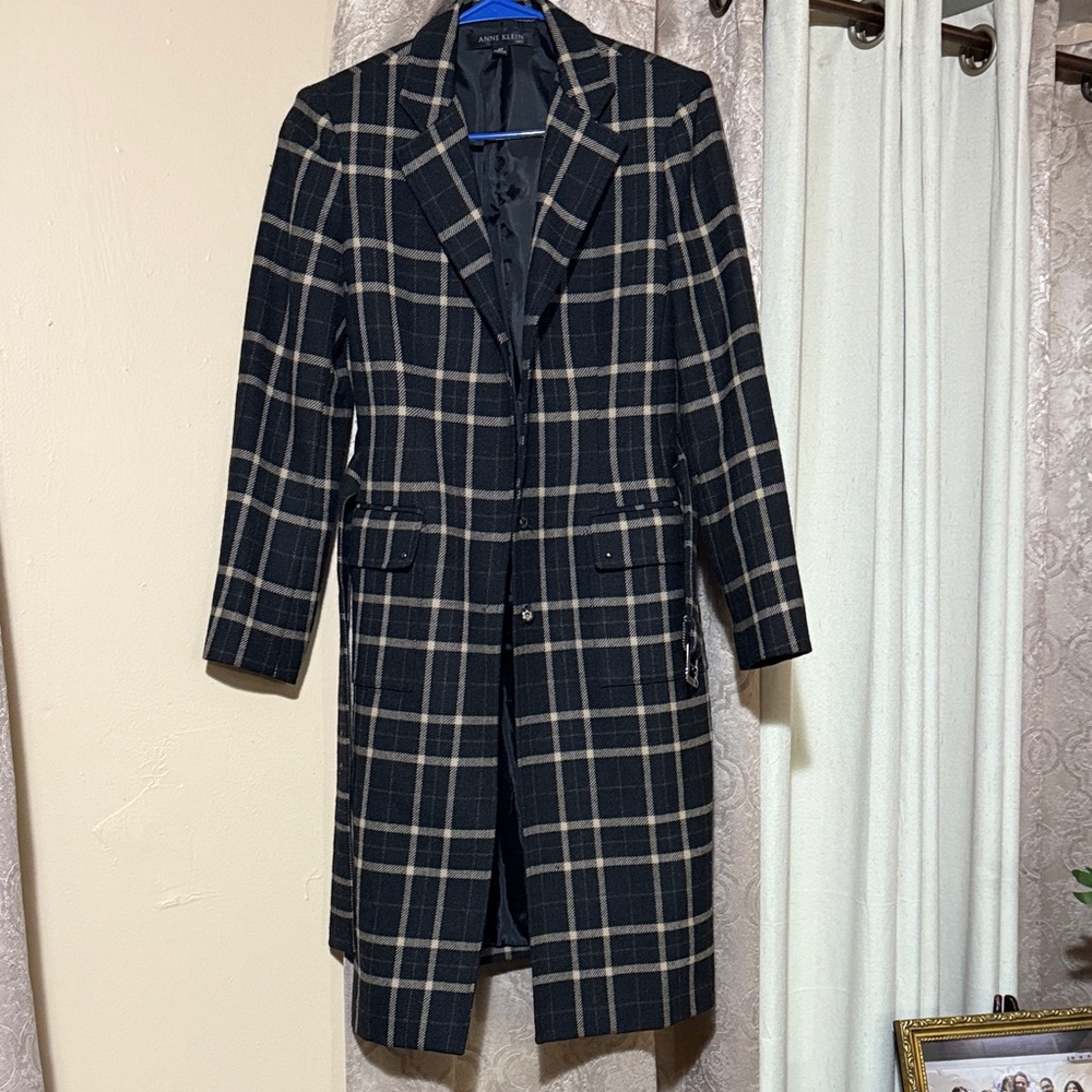 Ann Klein Black and Tan Plaid Coat